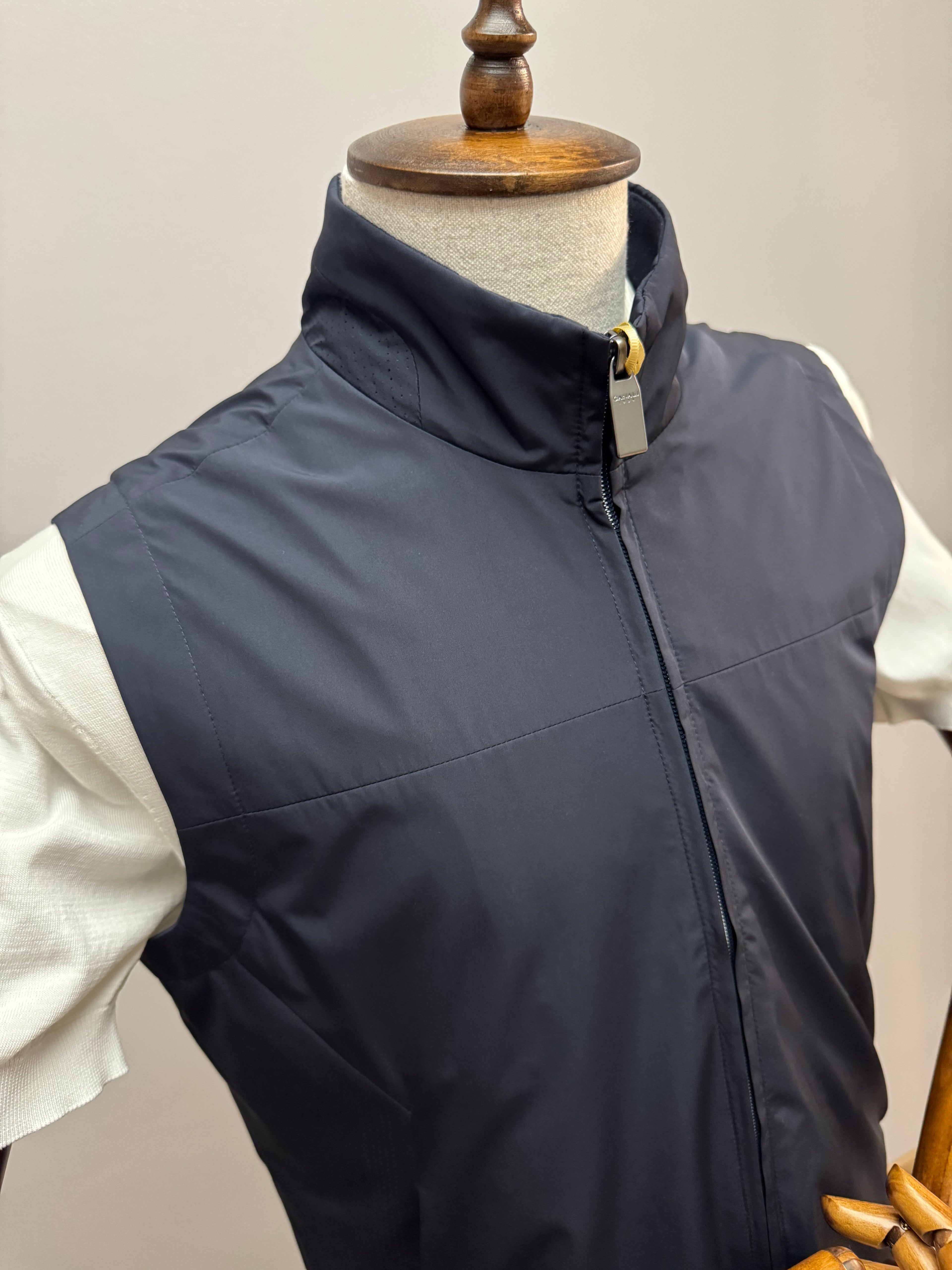 Жилетка Canali