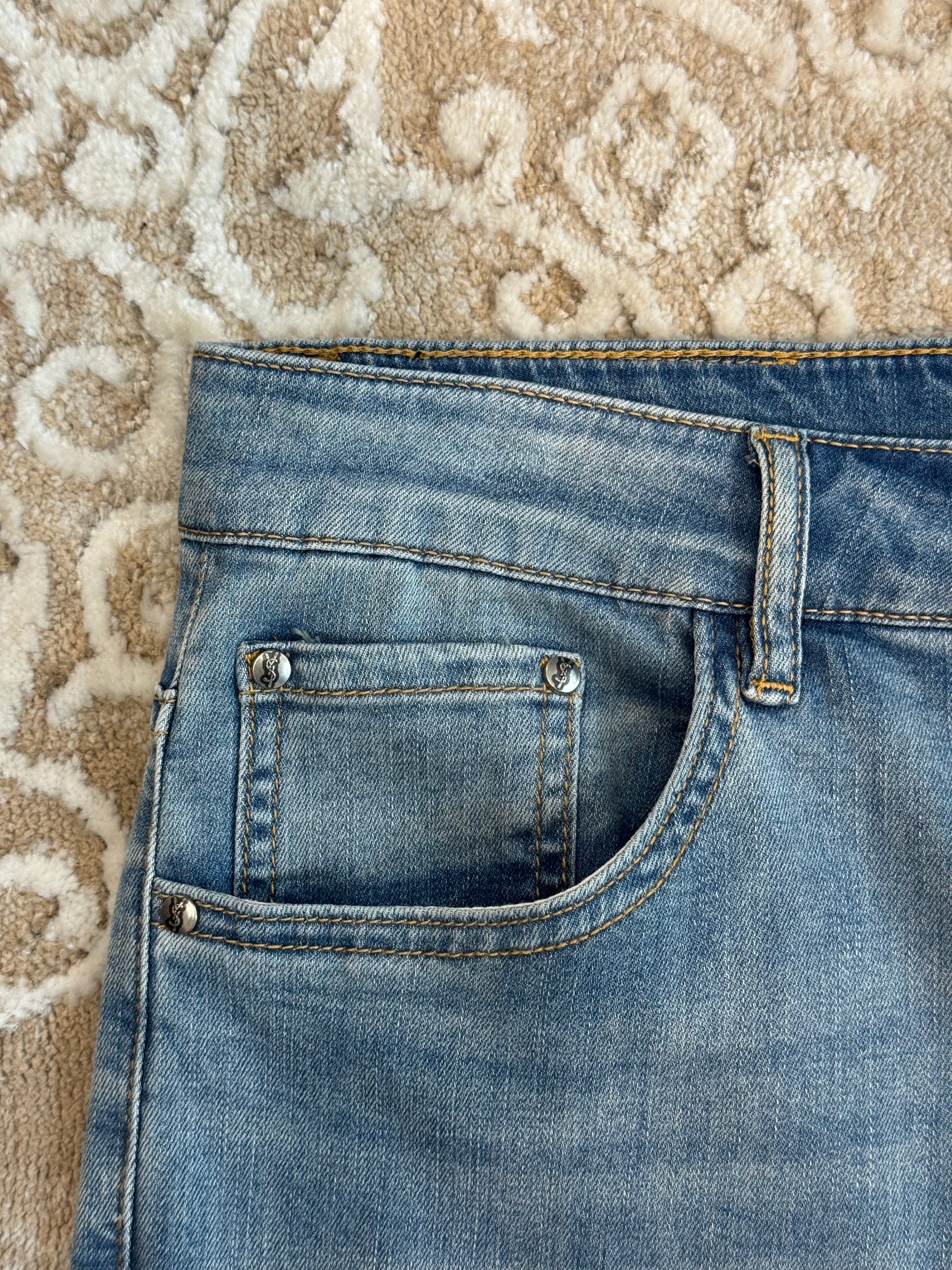 Джинси Saint Laurent