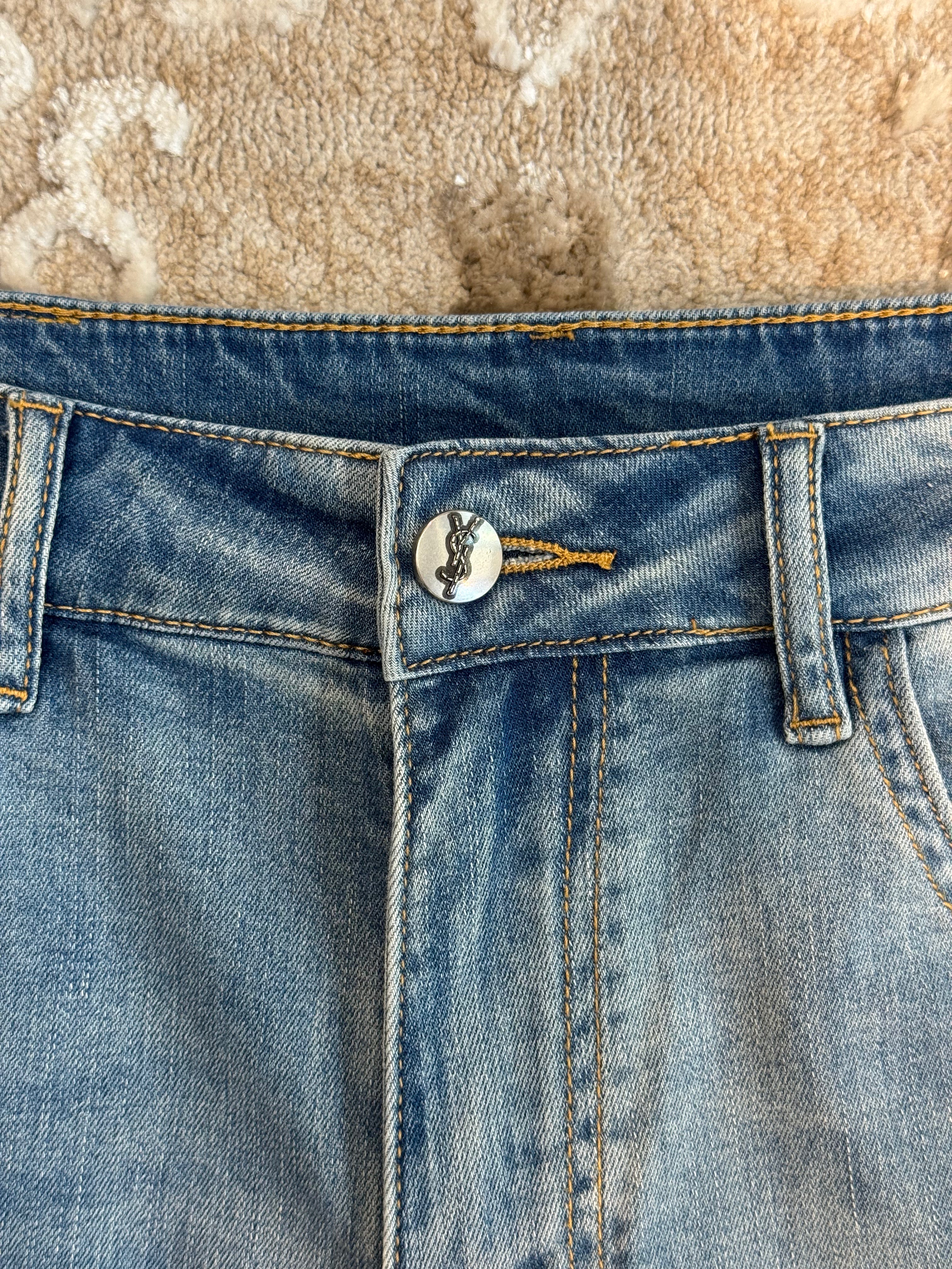 Джинси Saint Laurent