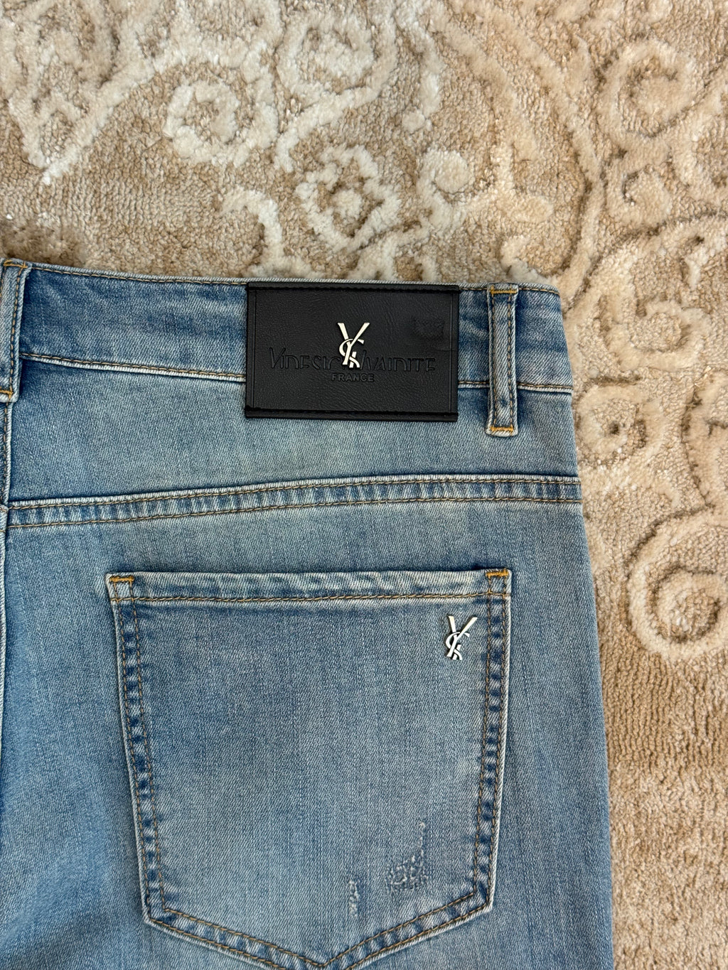 Джинси Saint Laurent